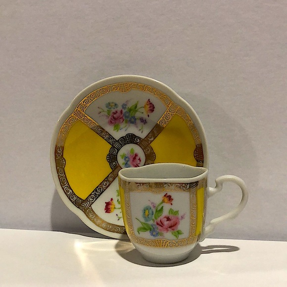 💛VINTAGE AVON CUP & SAUCER💛 - Picture 5 of 6